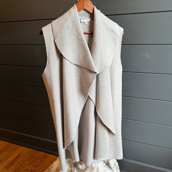 Sioni Long Sweater Vest in Light Grey - Picture 1 of 7